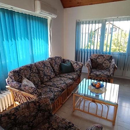 Guesthouse Trikic Drvar Exterior foto